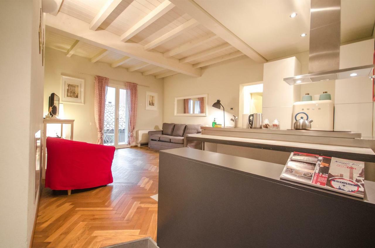 Azeglio Apartment, A Due Passi Da Piazza Maggiore بولونيا المظهر الخارجي الصورة