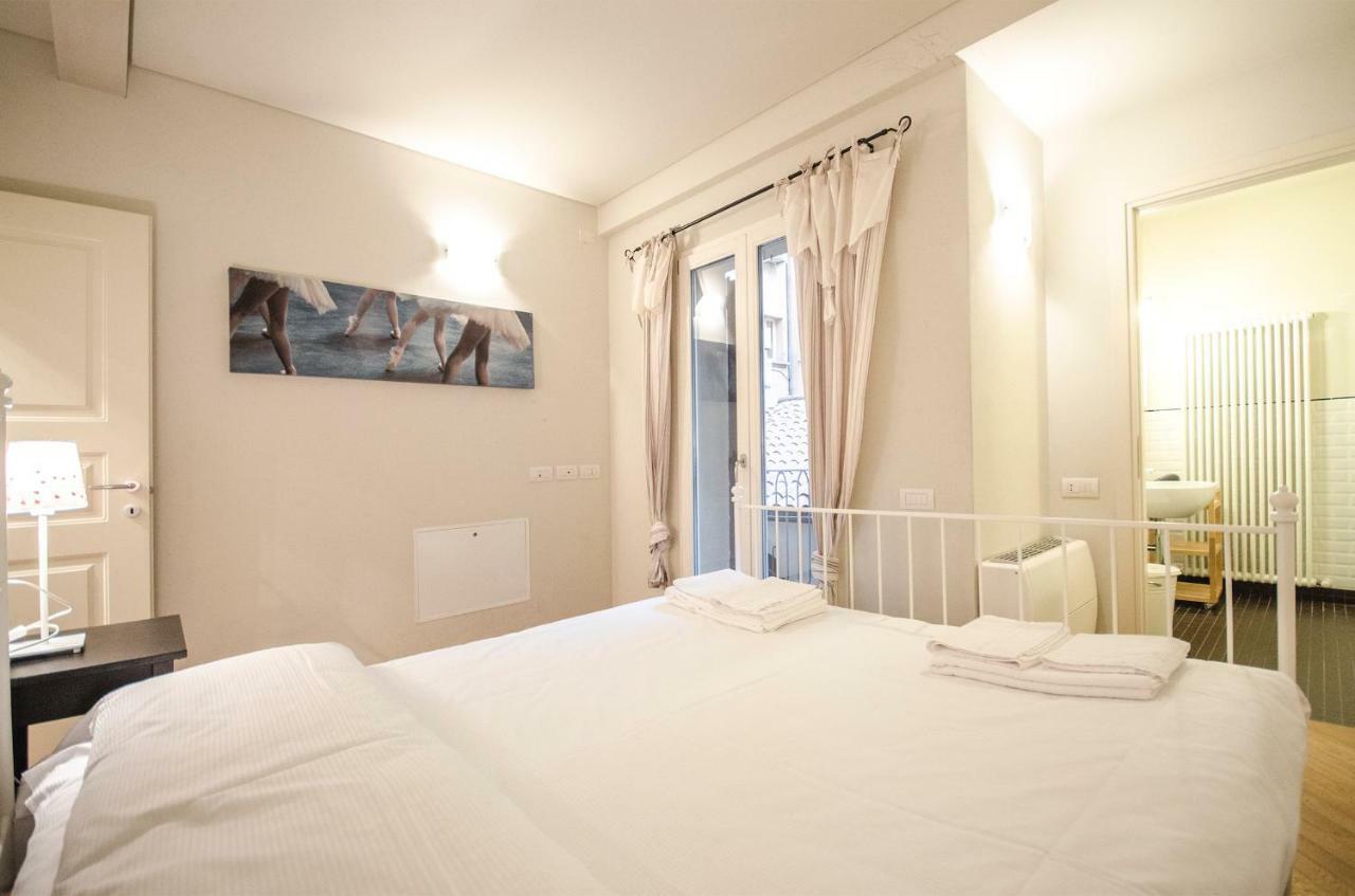 Azeglio Apartment, A Due Passi Da Piazza Maggiore بولونيا المظهر الخارجي الصورة