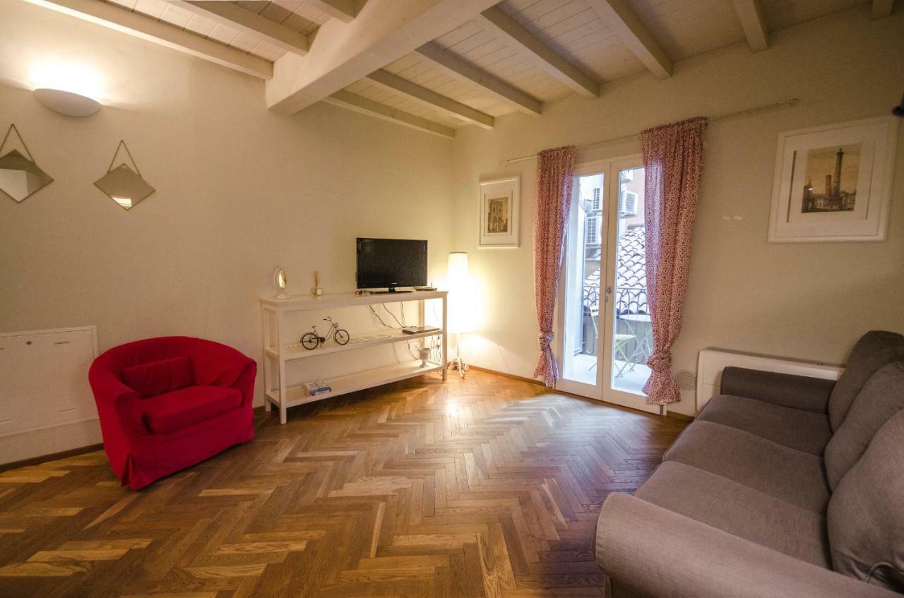 Azeglio Apartment, A Due Passi Da Piazza Maggiore بولونيا المظهر الخارجي الصورة