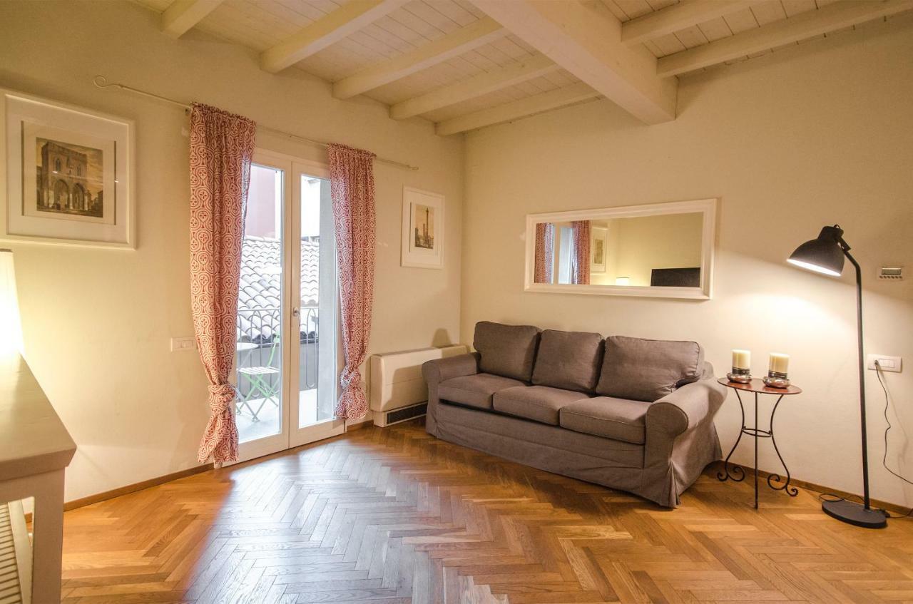 Azeglio Apartment, A Due Passi Da Piazza Maggiore بولونيا المظهر الخارجي الصورة