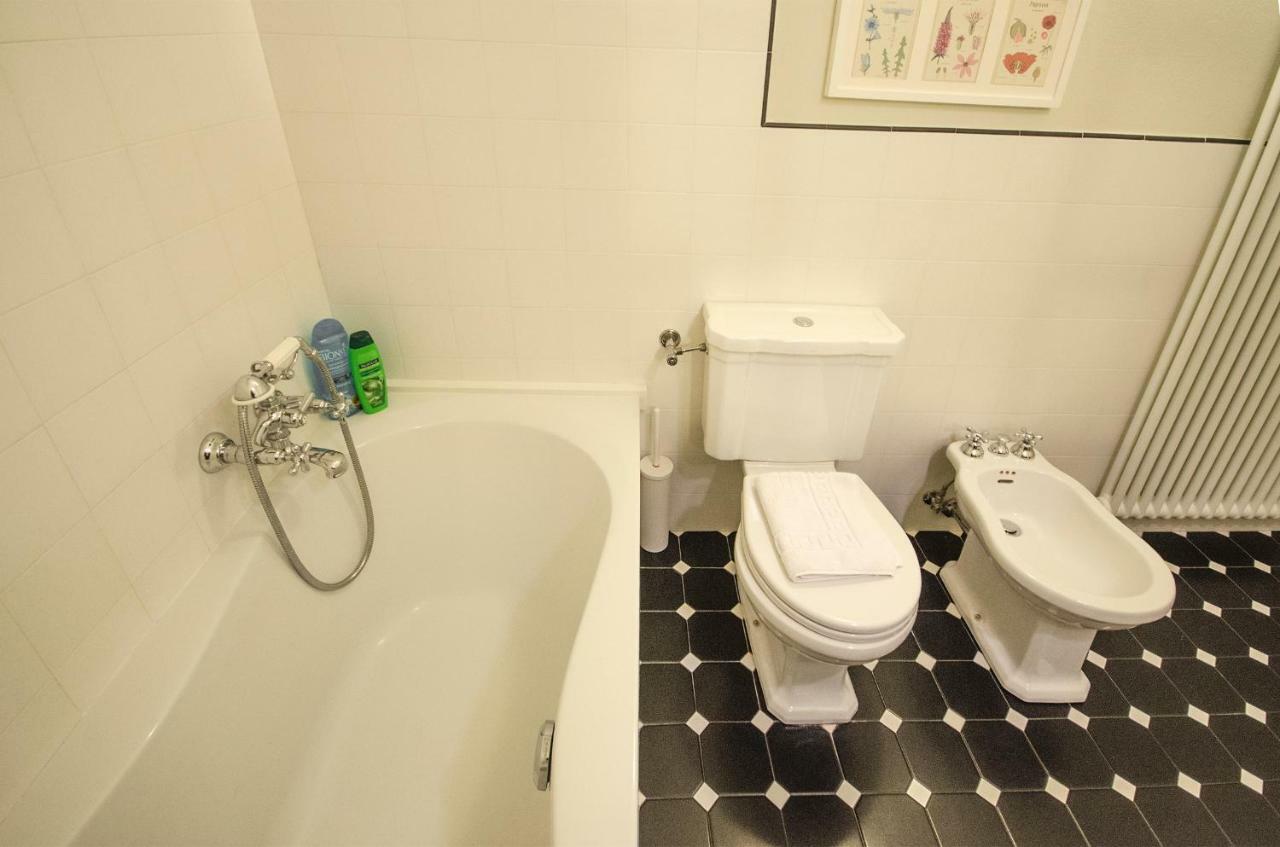 Azeglio Apartment, A Due Passi Da Piazza Maggiore بولونيا المظهر الخارجي الصورة