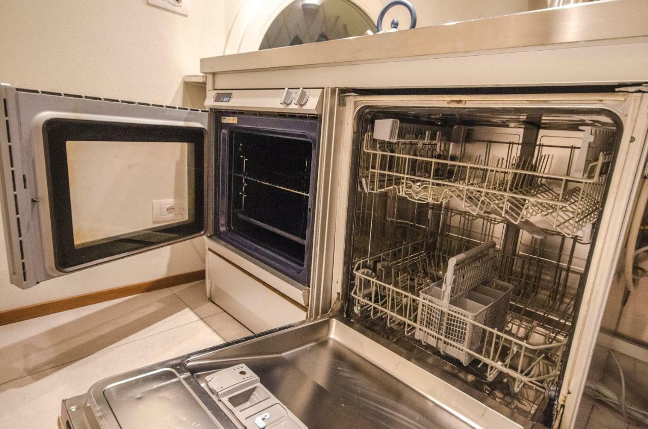 Azeglio Apartment, A Due Passi Da Piazza Maggiore بولونيا المظهر الخارجي الصورة