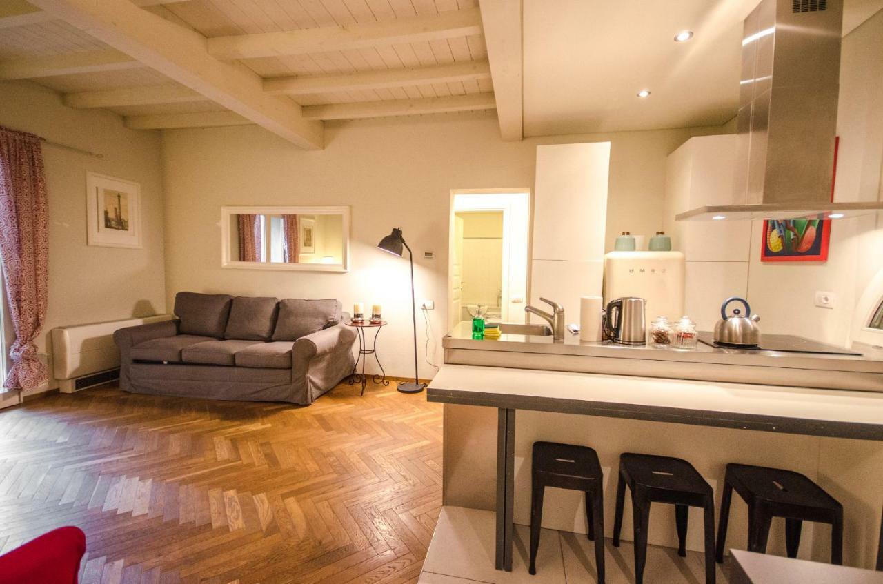Azeglio Apartment, A Due Passi Da Piazza Maggiore بولونيا المظهر الخارجي الصورة