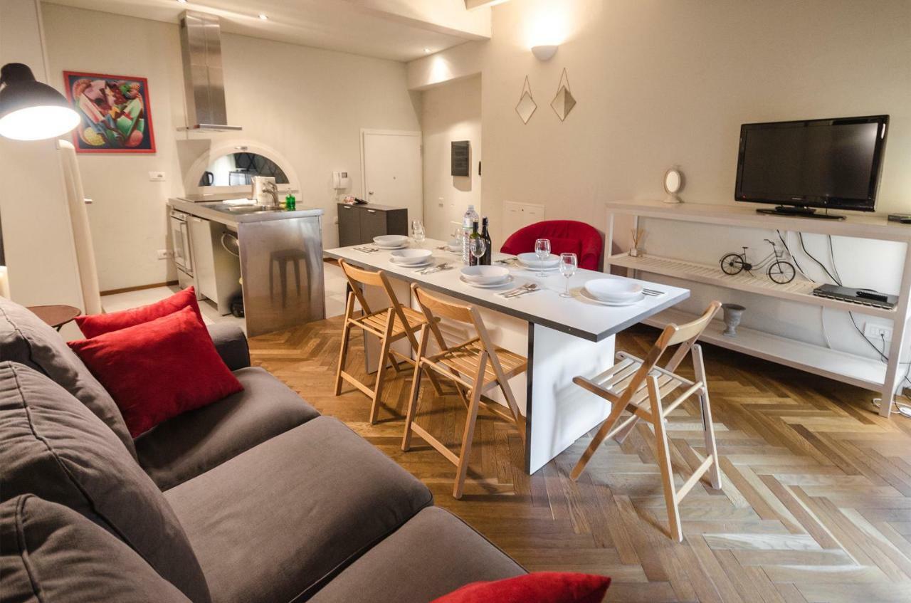Azeglio Apartment, A Due Passi Da Piazza Maggiore بولونيا المظهر الخارجي الصورة